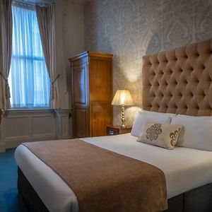 Camera con letto king size